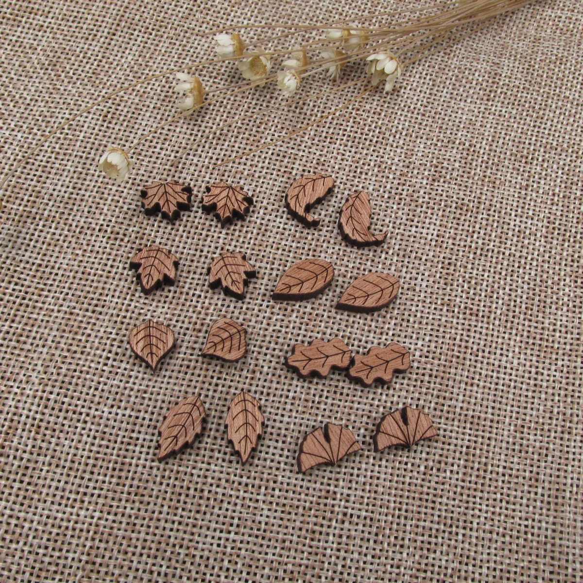 5 Pair Unfinished Blank Autumn Falls Leaves Wooden Maple Leaf Cabochon Wood Shape Cutouts For DIY Craft Earring Stud