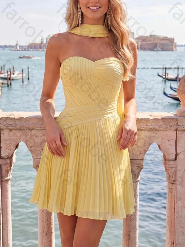Customized A-Line Strapless Pleated Sleeveless Cocktail Dresses Elegant Backless Celebrity Dress High Quality Prom Party Gowns