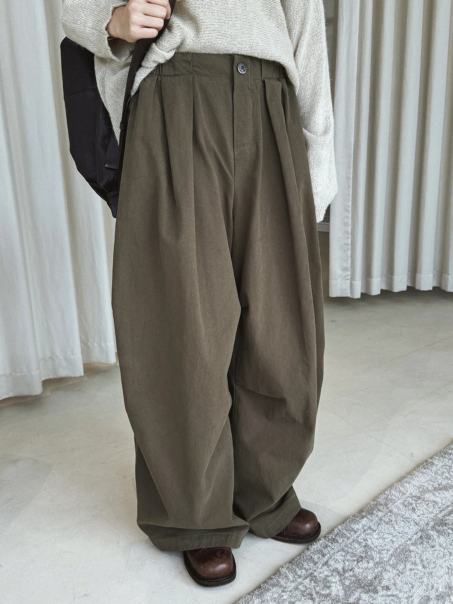 Début du printemps nouveau style de vêtements de travail rétro japonais couleur unie ample jambe large pantalons décontractés look mince pantalons décontractés pour les femmes