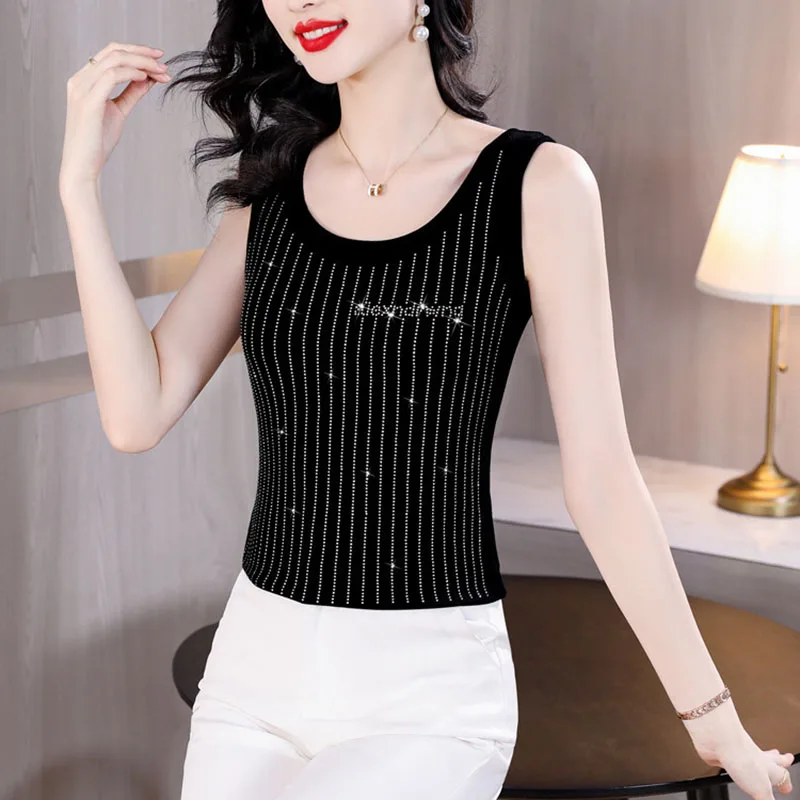 Luxury Rhinestones Striped Vest Women Elegant Temperament Sleeveless Slim Crop Tops Korean Fashion Black White Summer Tank Top