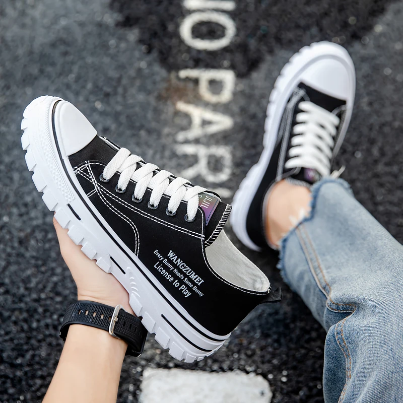 Fashion Outdoor High Quality Sneakers Comfortable Low-Top Men Tennis Shoes Men's Canvas Shoes Summer Breathable Men Casual Shoes