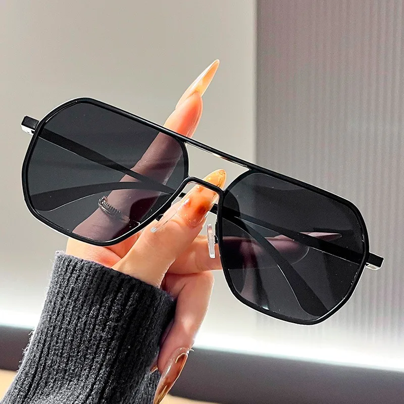 Neue polarisierte Farbwechsel-Sonnenbrille für Männer und Frauen, hochwertige Sonnenbrille mit großen Rahmen