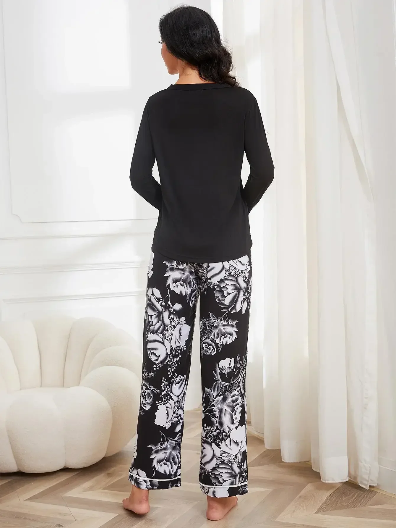 Front Button Women Pajama Set V Neck Long Sleeve Top & Floral Print Pants Sleepwear 2 Pieces Fall Female Nightwear Homwear Cloth