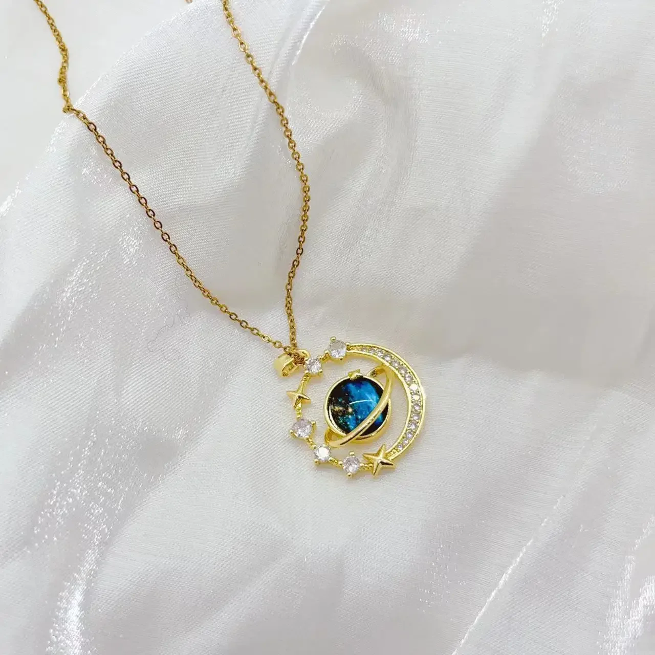 Zircon Saturn Space Earth Pendant Necklace Dainty Blue Planet Necklace Stainless Steel Clavicle Chain Aesthetics Jewelry Collar