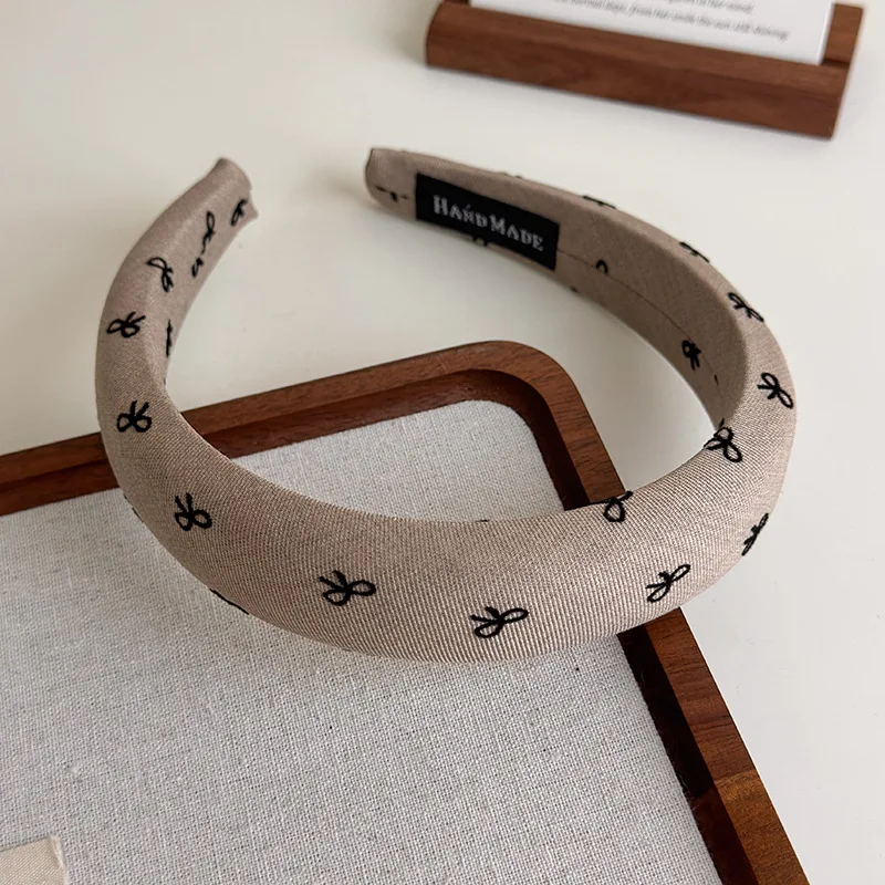 

Осень-зима ретро кофейного цвета повязки на голову в горошек с бантом и цветами повязка для волос женский темперамент обруч для волос женские модные аксессуары