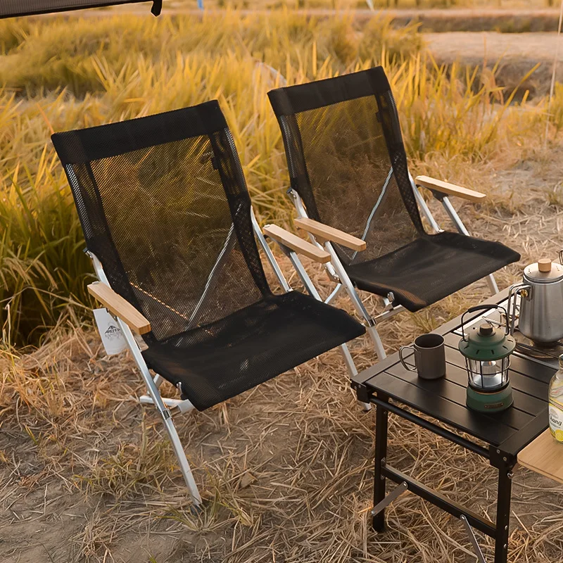 Factory Supply Portable Outdoor Furniture Beach Chair Aluminum Alloy Folding Chair 304 Stainless Steel Hardware Bamboo Armrests