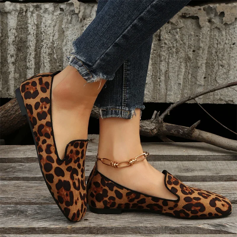 Spring/Autumn New Sexy Elegant Casual Leopard Print Wear-Resistant Fashionable Comfortable Walking Flat Shoes for Women