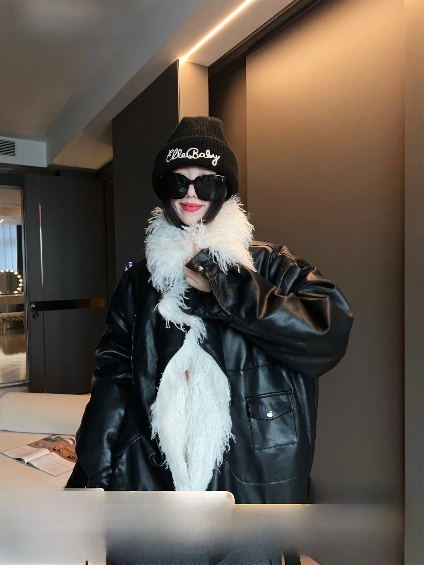 

Fashionable Fur Trimmed Loose Motorcycle Jacket Women's Autumn Winter Casual Style Slimming Outerwear Trendy Short Coat