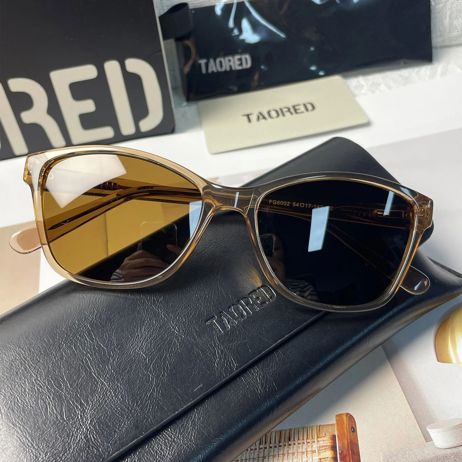 

2025 Новые японские модные модные солнцезащитные очки с футляром, роскошные дизайнерские уличные солнцезащитные очки ручной работы в ацетатной оправе с поляризацией UV400