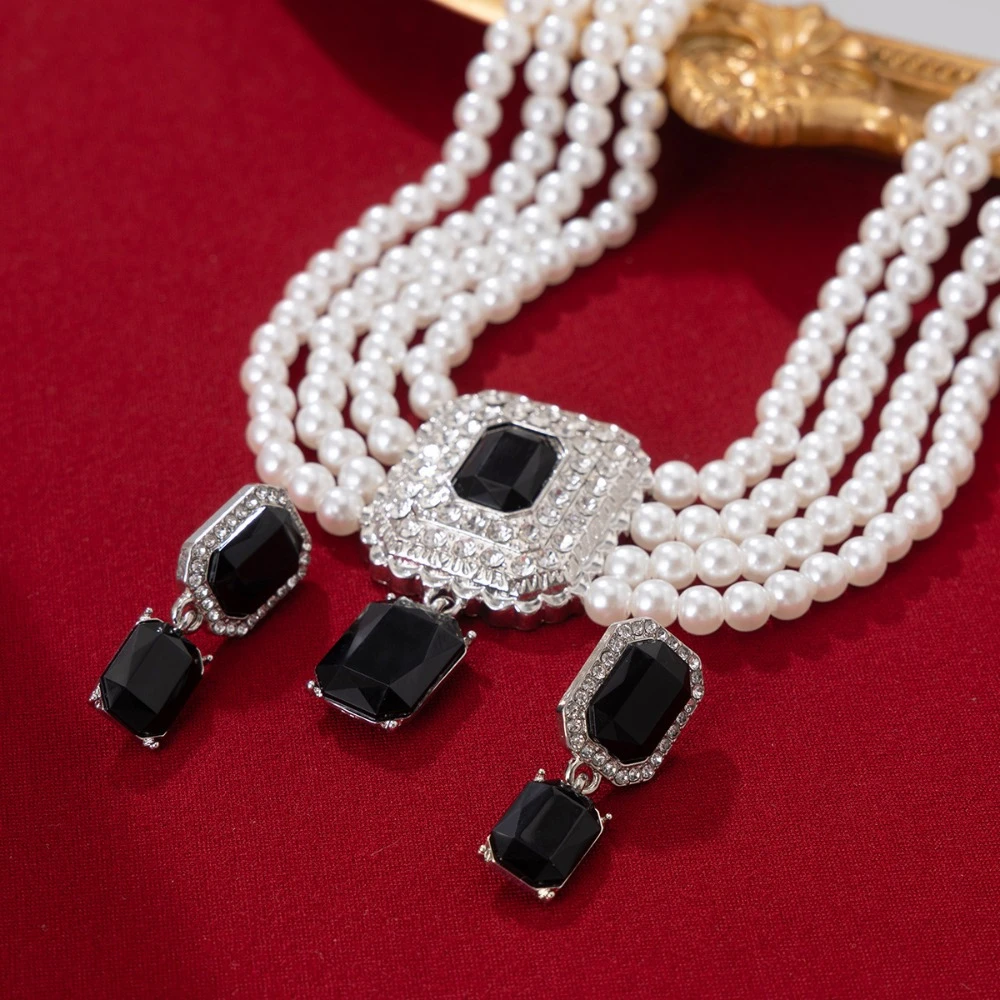 

Fashion Imitation Pearl Multilayer Necklace Charm Luxury Rhinestone Necklace Earrings Pendant Vintage Choker Necklace Set Girls