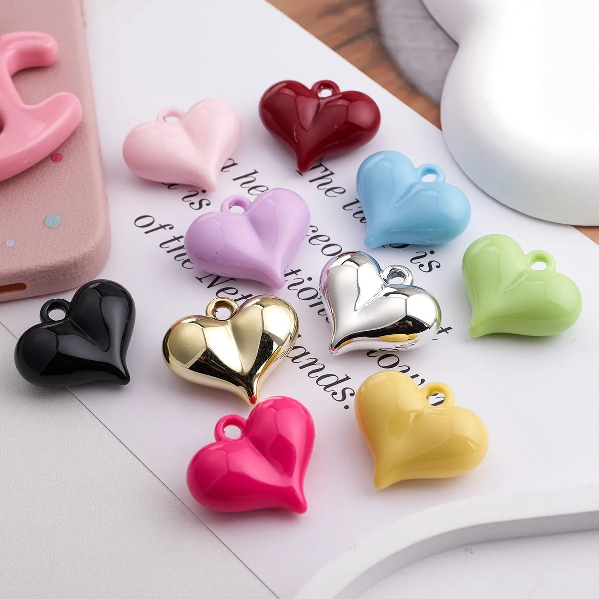 

30*26mm 60pcs Solid Colors Acrylic Love Heart Shape Jewelry Beads Charms Fit Necklace Earring Ornament Accessories Material