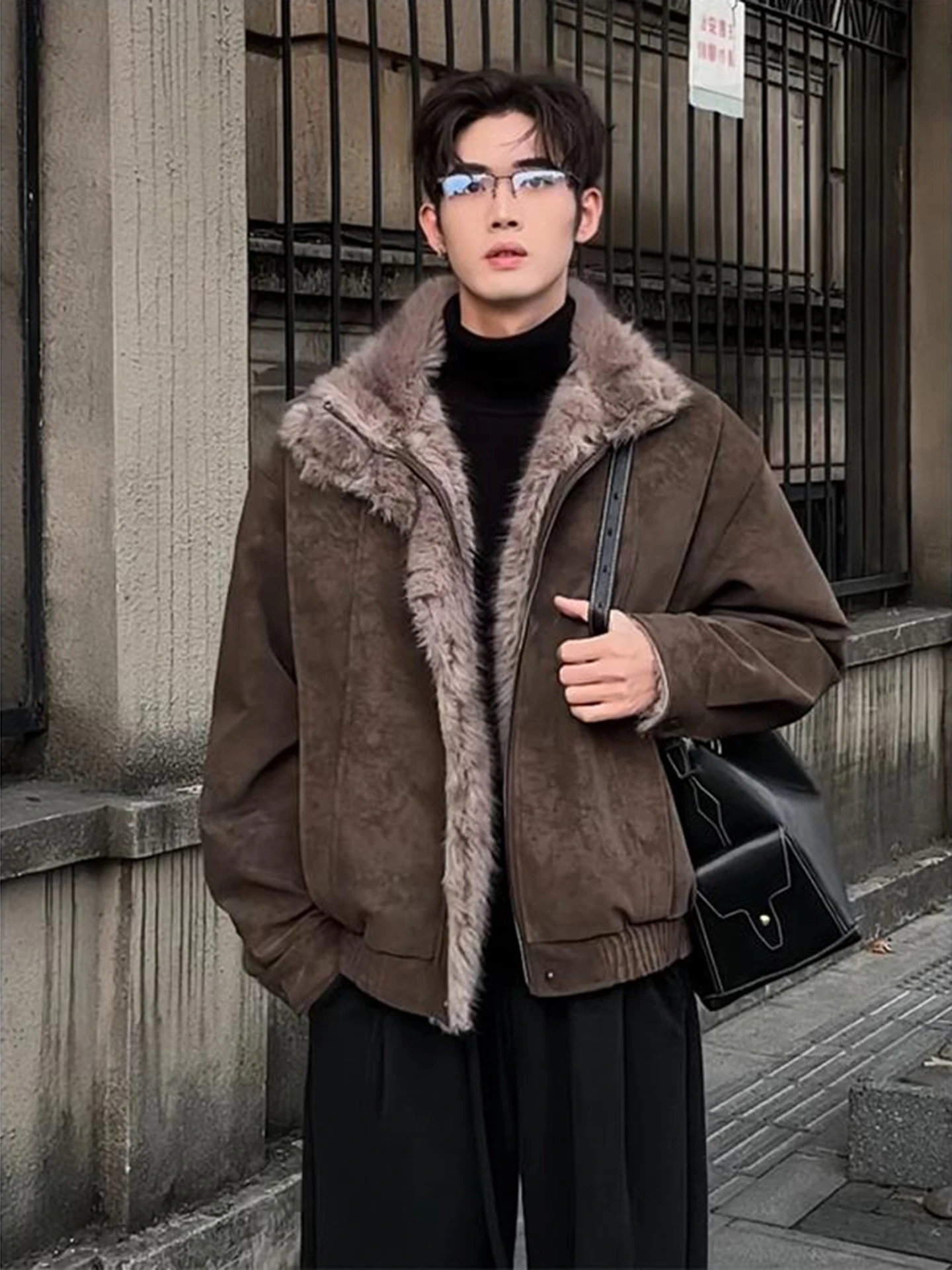 

Мужская зимняя куртка из карамельной кожи с меховой подкладкой, теплая, хлопковая, в американском деконструированном стиле, повседневная, с длинными рукавами, на молнии