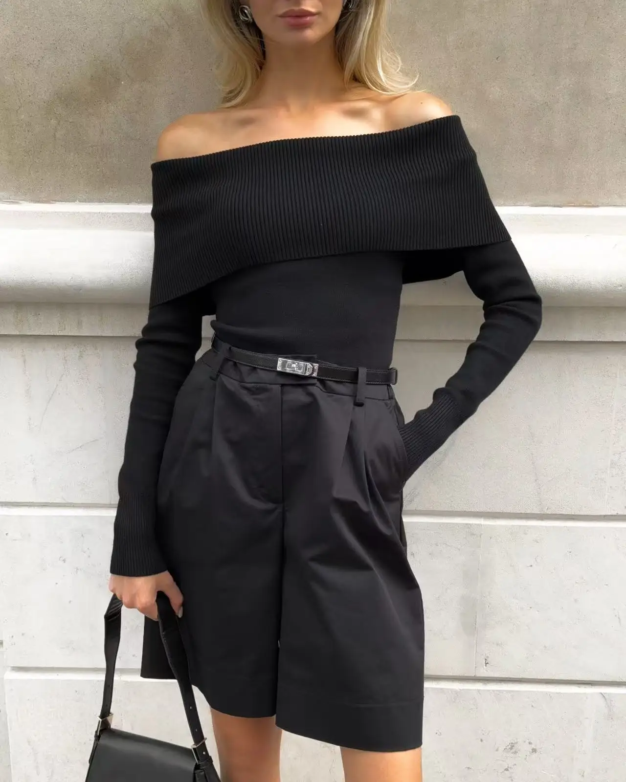 

New Arrival Western-Style Designer Knitted Top - Spicy Chic Off-the-Shoulder Pullover Slim-Fit Sweater for Women's Casual Party