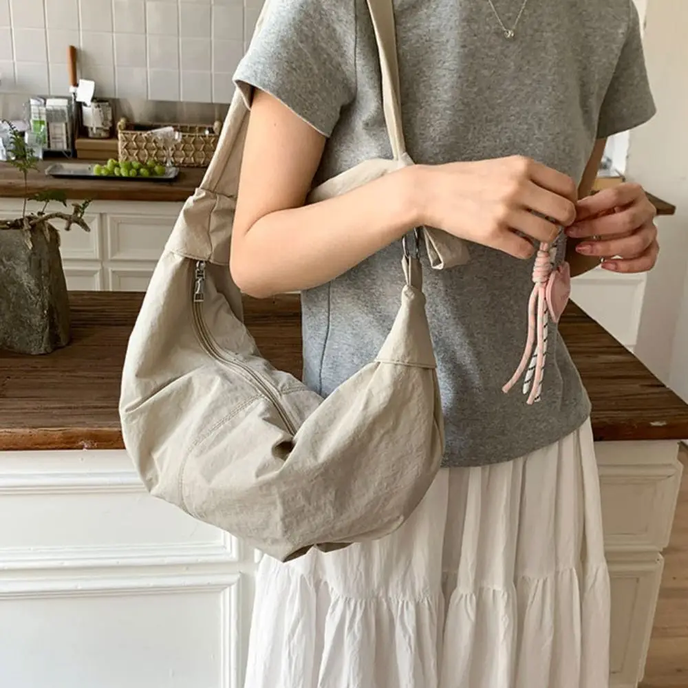 

Large Capacity Nylon Dumpling Bag Solid Color Leisure Casual Crossbody Bag Purse Japanese Style Sports Shoulder Bag Students