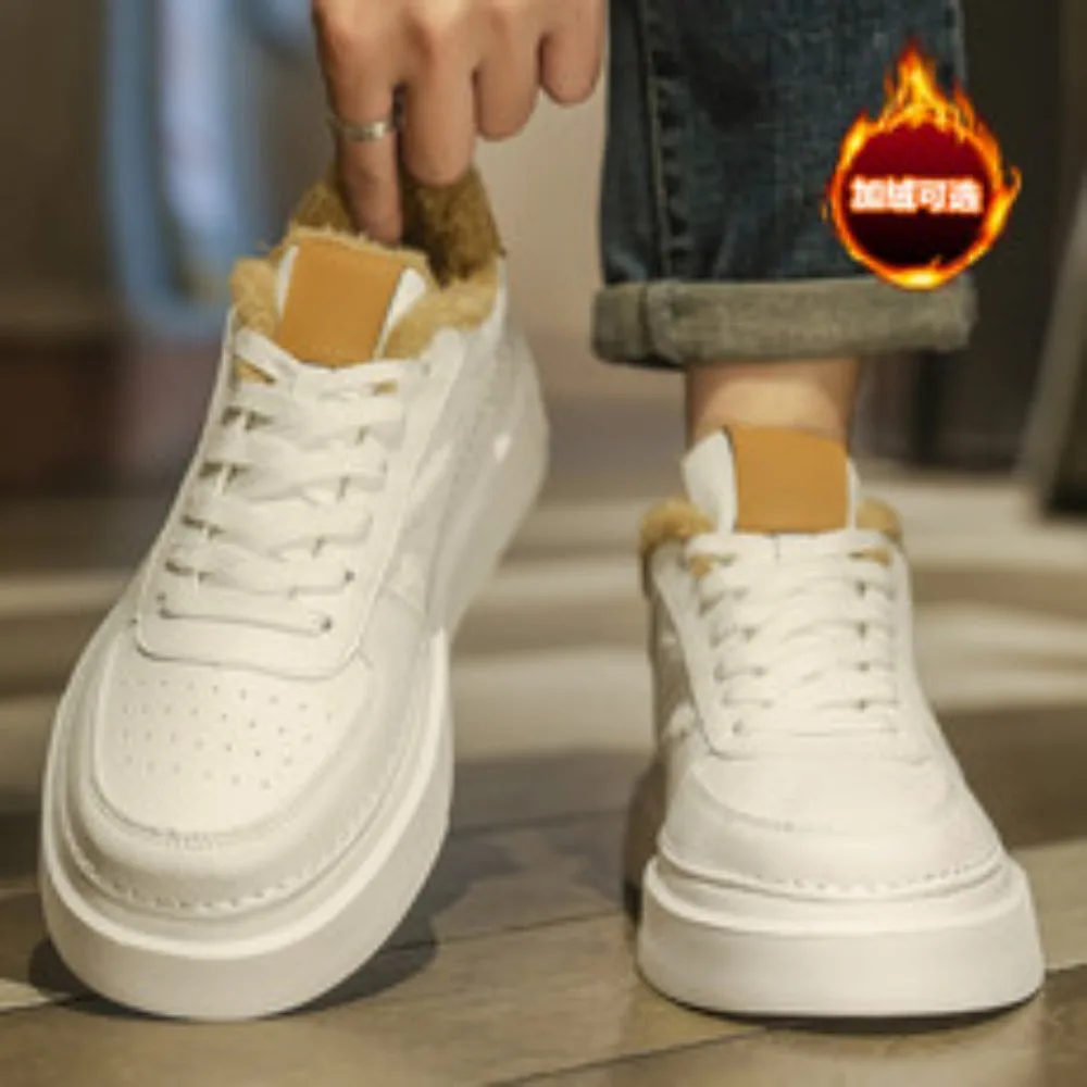 أحذية رجالية صيفية كاجوال عصرية جديدة ونعل سميك لزيادة الارتفاع وخفيفة ومضادة للانزلاق ومقاومة للاهتراء أحذية رياضية متعددة الاستخدامات