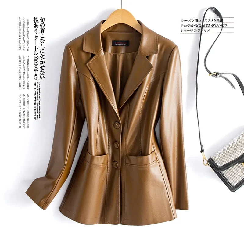 Moda giacche di pelle di pecora donna casual corto cappotti in vera pelle 2025 nuova manica lunga con bottoni ricoperti giacche in vita elastica femminile