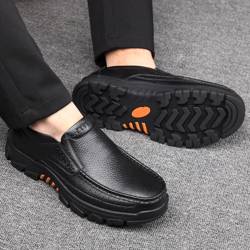 Newly Men\'s Genuine Leather Shoes Size 38-46 Head Leather Soft Anti-slip Driving Shoes Man Spring Business Dress Shoes