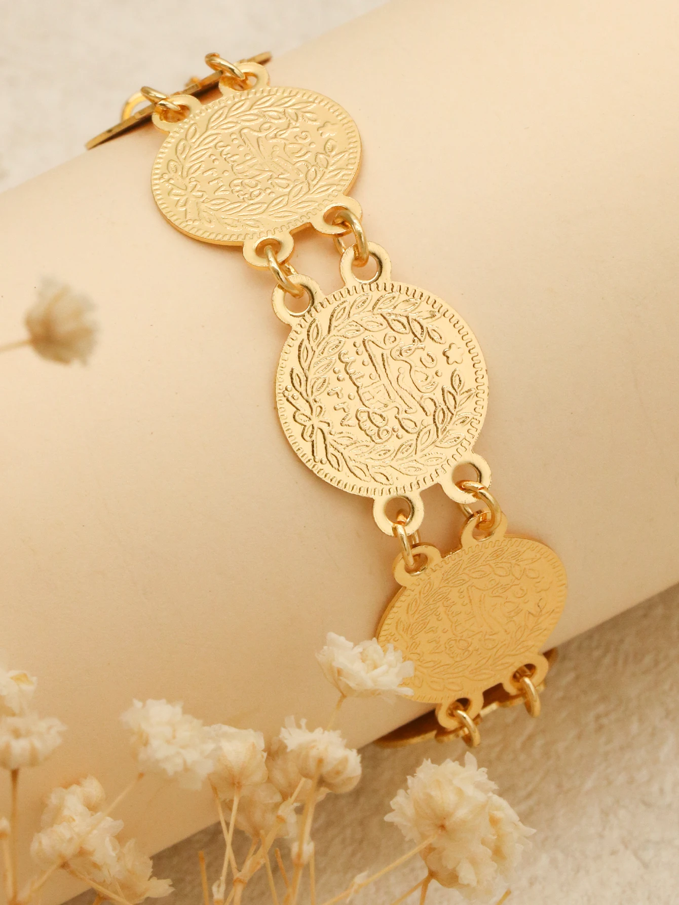 1 Piece Luxury Ancient Copper Material Coins Round Pendant Bracelet Jewellery Women joyeria acero inoxidables premium