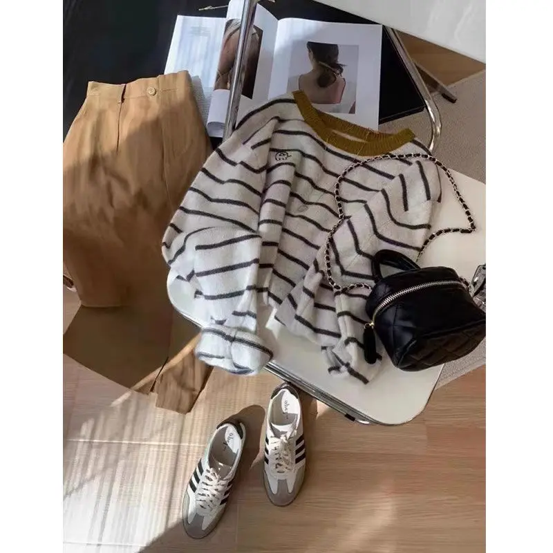 Pull confortable rayé pour femmes, nouveau pull épais à manches longues et col rond, décontracté, ample, assorti avec tout, automne et hiver