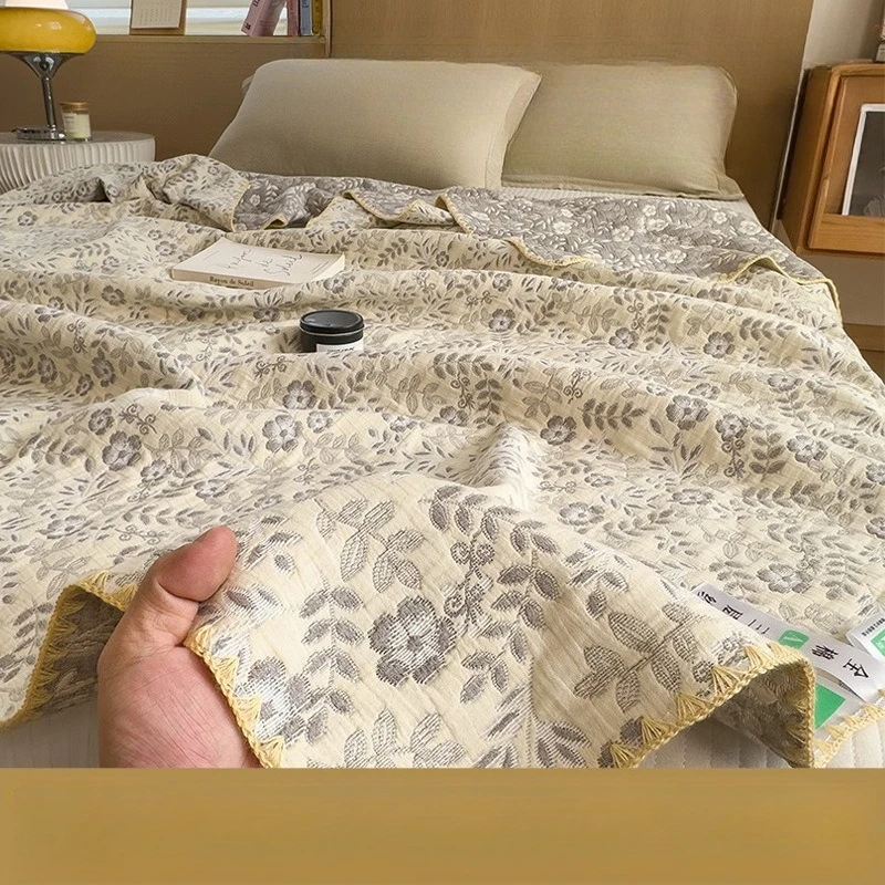 Modern Simplicity Summer Quilted Quilt Cotton Gauze Throw Blanket Air Condition Comforter Jacquard Bed Cover Bedspread Bedding
