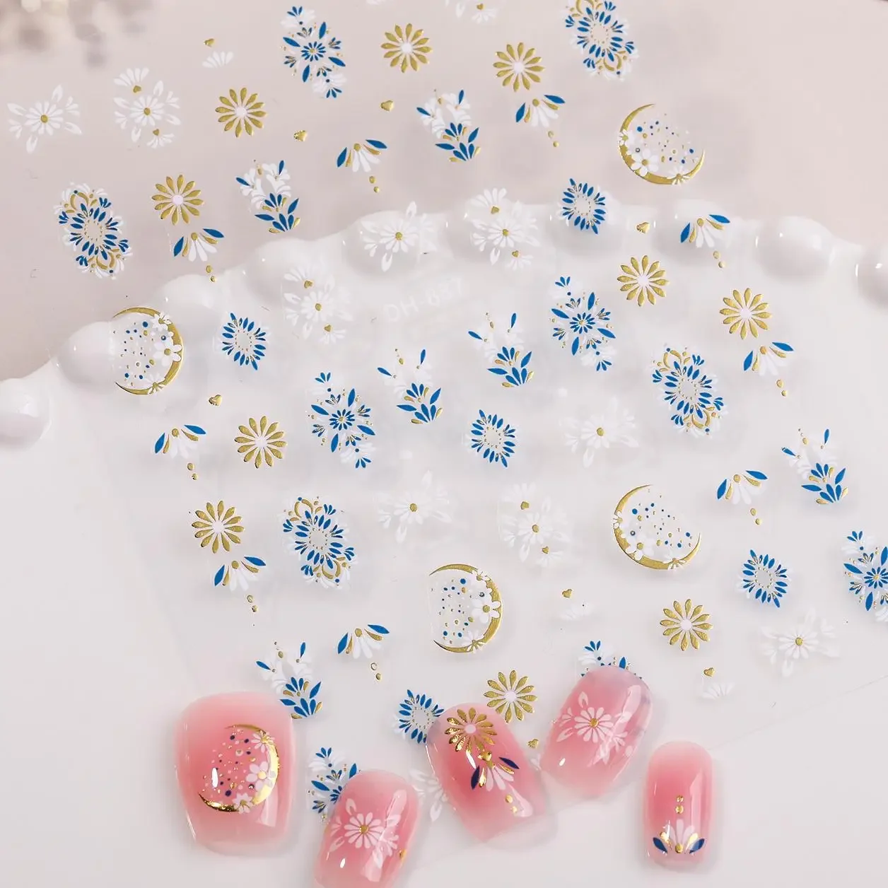 1 Set Flache Blau-Weiße Blütenblatt-Totem-Nagelaufkleber Böhmisches Muster Selbstklebend DIY Nagelkunst-Deko