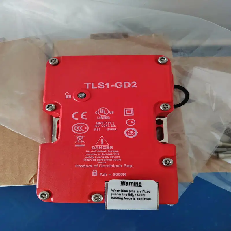 New Original Genuine 440G-T27121 TLS1-GD2 Safety Door Lock Switch
