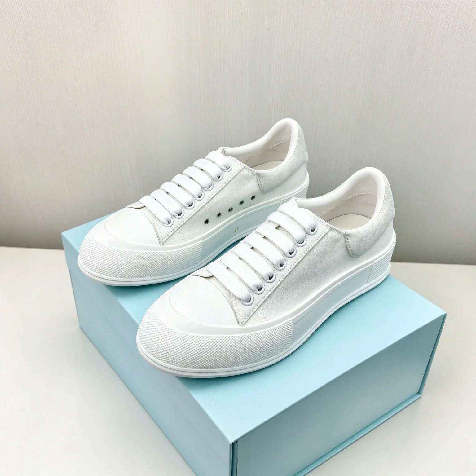 Women Shoes Tennis - Luksusowe damskie sneakersy na platformie, wykonane