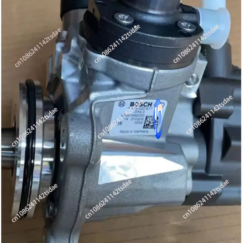 Applicable to Dongfeng Cummins high pressure fuel pump 5526165 loader engine parts 5526165