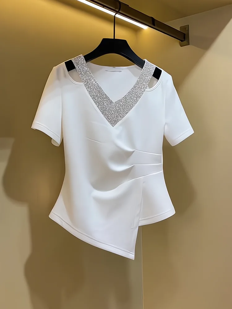 

Summer Women's Faion V-Ne Diamond Embedded Asymmetrical ort Sve T-irt Versatile Design Korean Sle Commute Wind