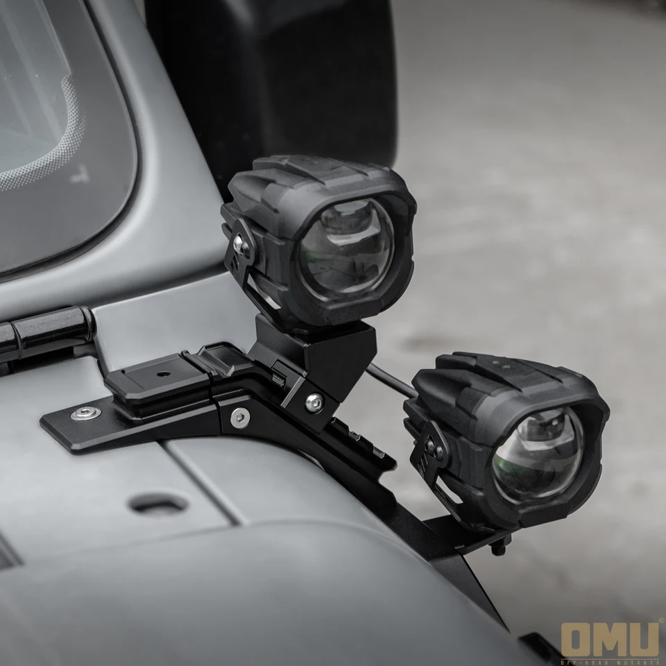 OMU 4x4 アルミ製Aピラーライトマウントブラケット ジープ ラングラー