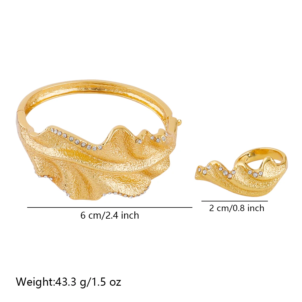 Damen-Armband- und Ring-Set mit grob gravierten Blättern, luxuriöser Schmuck aus Kupferlegierung, modisches Geschenk, geeignet für Geburtstagsfeiern. – Detail 5