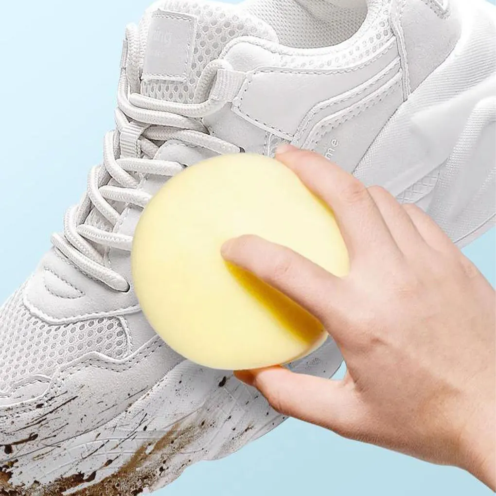 

Многофункциональный крем для протирки обуви. Формула глубокой очистки и кондиционирования. Многофункциональный чистящий крем.