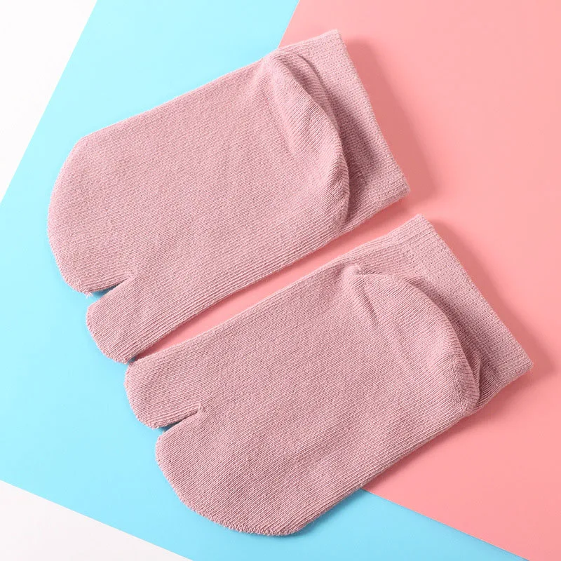 2024 NEW Candy Color Short 2 Fingers Socks For Women Sweat-absorbing Cotton Ankle Socks Two Finger Split Toe Socks Low Cut Socks