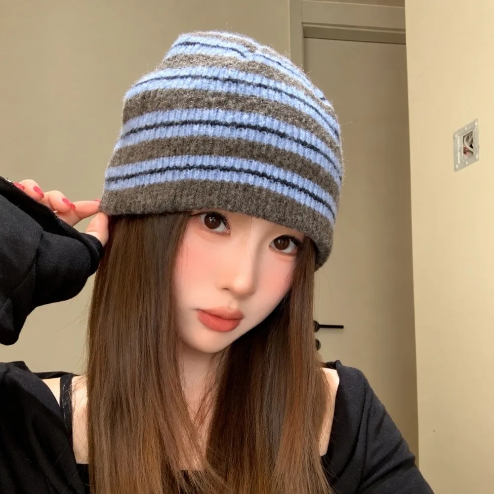 Polyester Stripe Knitted Beanie Hat 56-58cm Size Face Slimming Warm Winter Beanie One Size Ear Protection Soft Cold Proof Hat
