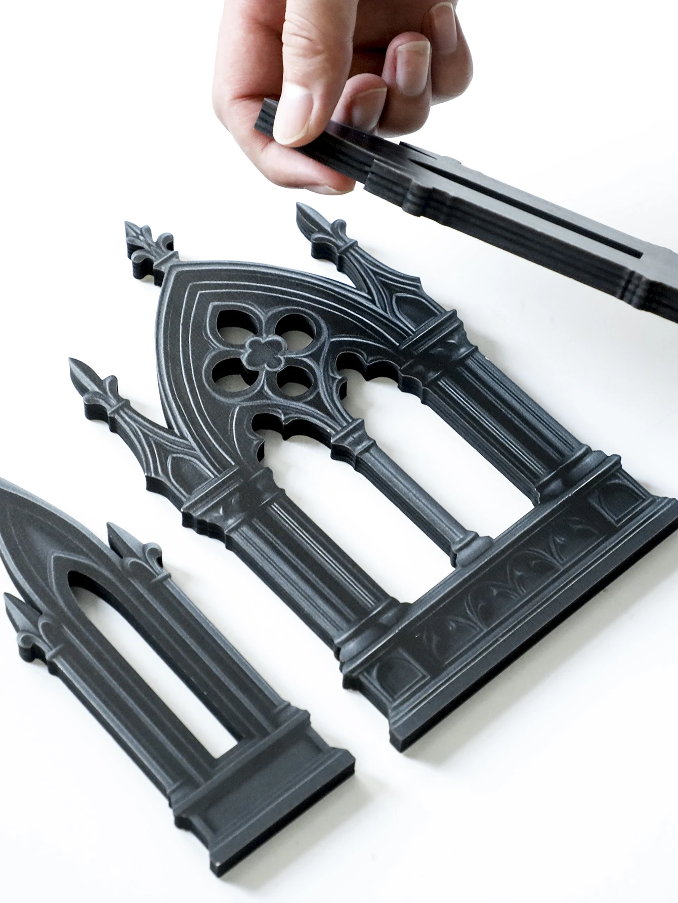 3 Stück Gothic-Stil, Schlossform, Tischdekoration, schwarzer Kathedralenbogen aus Holz, Buchstützen, Vintage-Regaldekoration für Zuhause und Büro, Geschenk – Detail 9