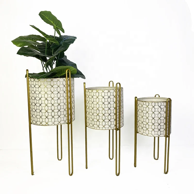 Lander ouro metal ferro vasos de flores prateleira de jardim para plantador conjunto canto pote rack