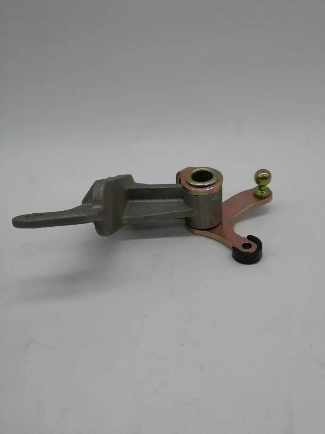 

Auto parts High quality for Dongfeng DFM Fengshen S30 H30 Cross Selection Rock Bax Transmit Box Fixed Bracket