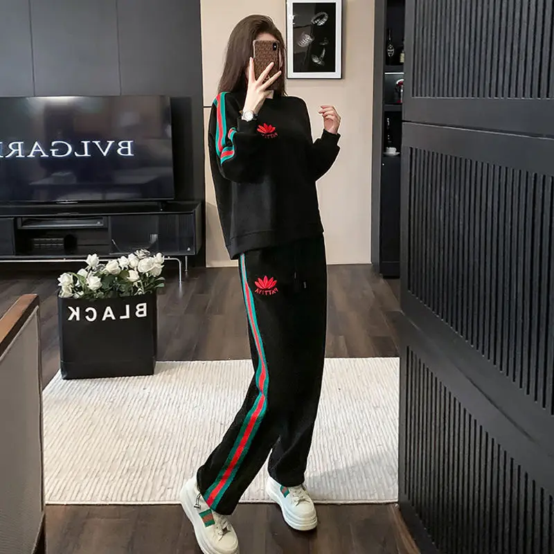 2024 autumn and winter new knitted temperament slim fit two-piece set fashionable casual top sportswear set