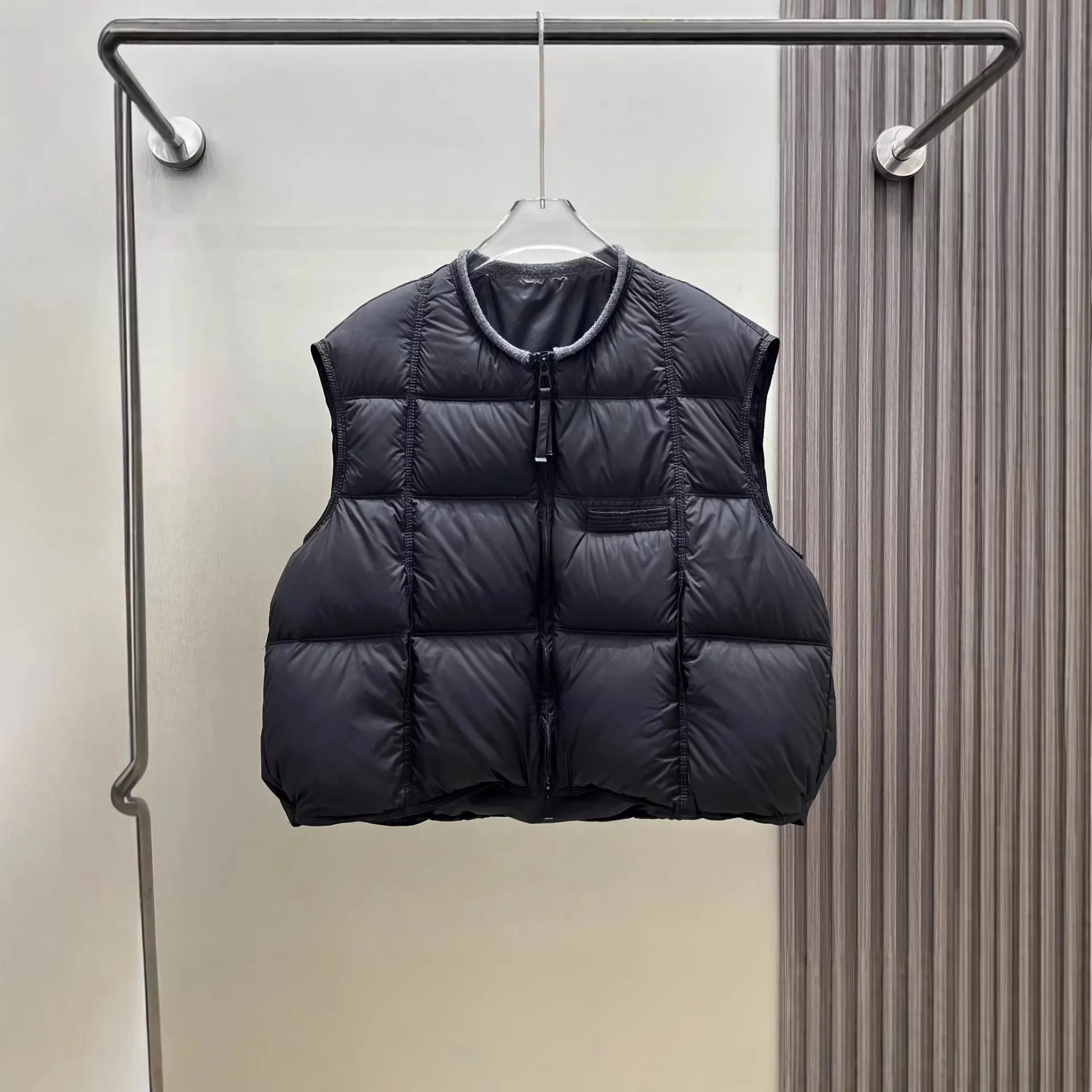 

Women Fashion Loose Casual Round Collar 2026 New Autumn Winter White Duck Down Waistcoat Pure Colour Black Outerwear Female