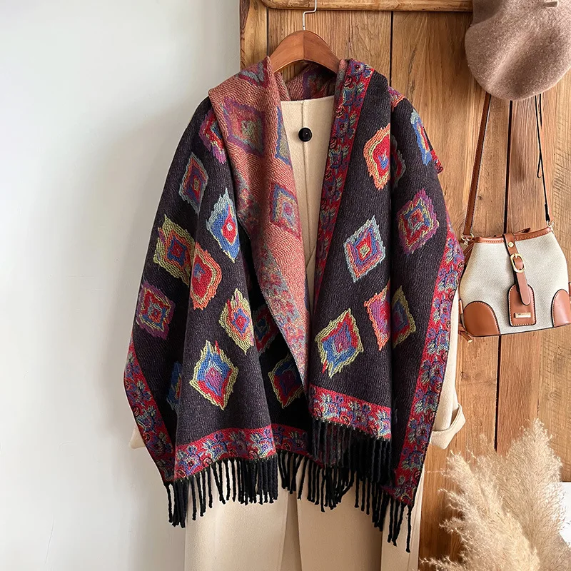 

Новый модный шарф-шаль в этническом стиле с ромбовидным узором, имитация кашемира, с бахромой, для женщин, для путешествий, Юньнань, Синьцзян.