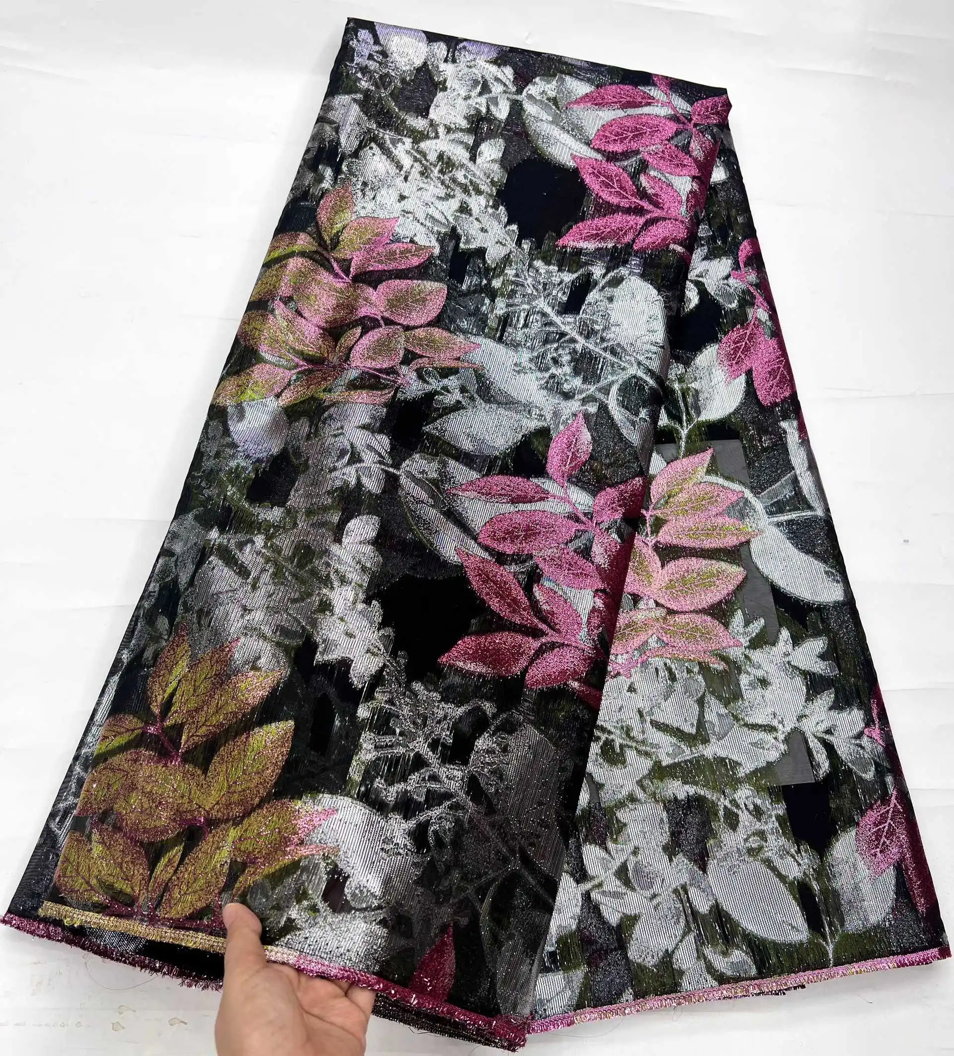 

French African Brocade Lace Fabrics 2025 High Quality Nigerian Jacquard Damask Lace For Sewing Women Party Dresses