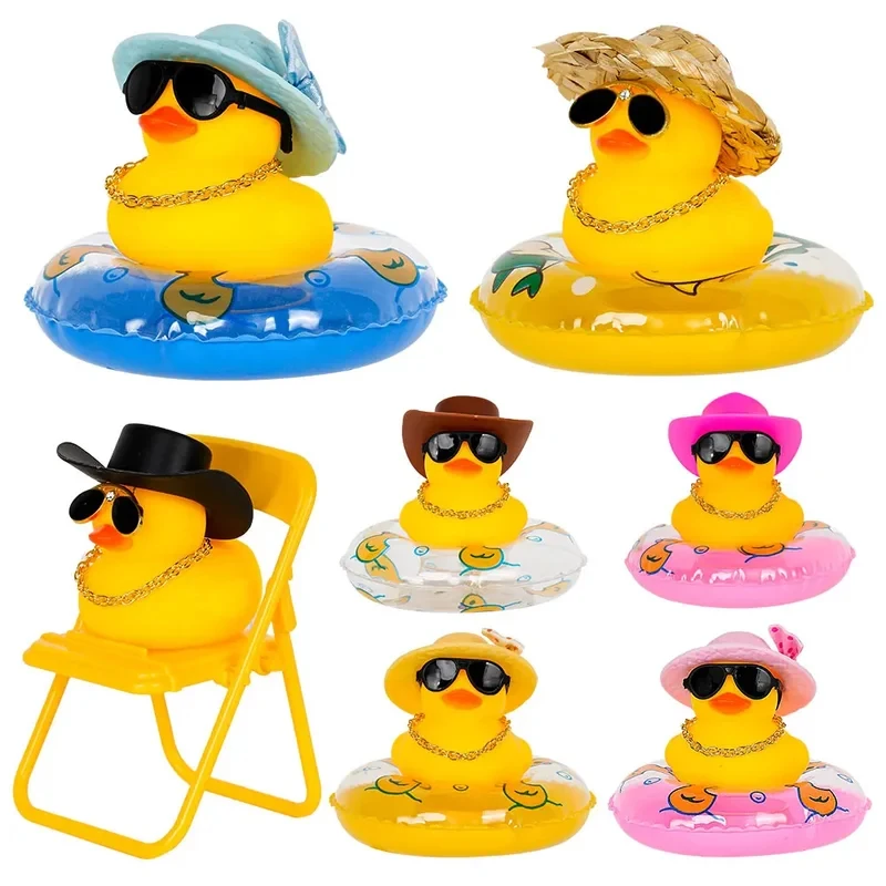 Pato de goma decorativo para coche, adorno de salpicadero, pato amarillo con mini flotador, sombrero de vaquero y collar para coche u oficina