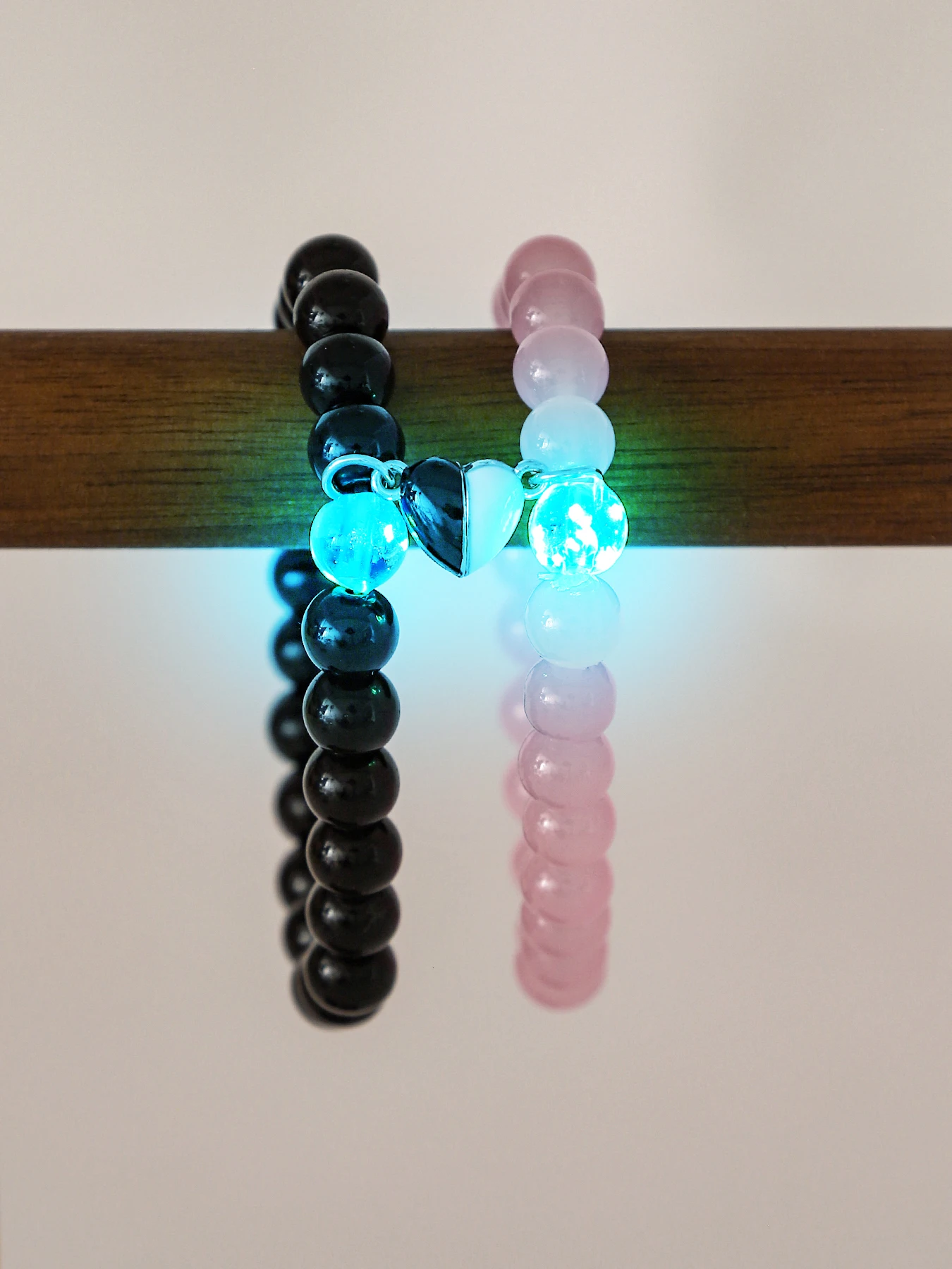 2 pezzi si illuminano in braccialetti di perline scure braccialetti fatti a mano amante dei braccialetti