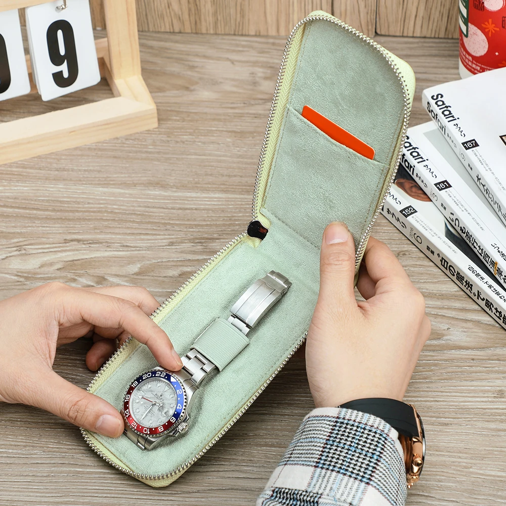

CONTACTS FAMILY Single Slot Watch Case Leather Luxury Pouch with Zipper Portable Travel Watch Storage Pouch Organizer