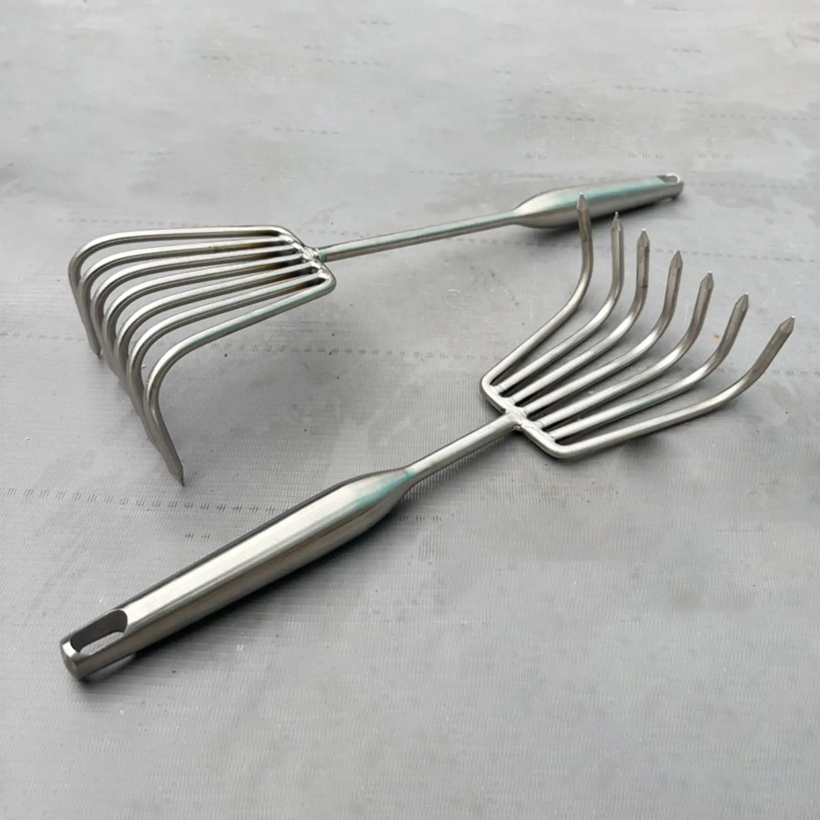 Claw Rake Compact Small Handheld Garden Rake for Planting Weed Removal Beach