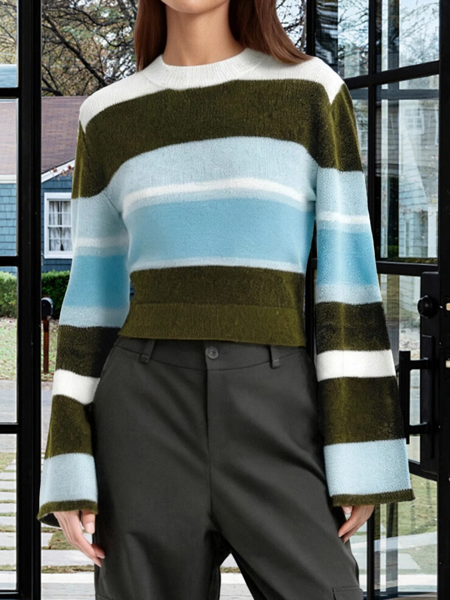 سترة نسائية محبوكة بألوان متعددة مع ياقة مدورة وأكمام واسعة لأزياء الشتاء الأنيقة