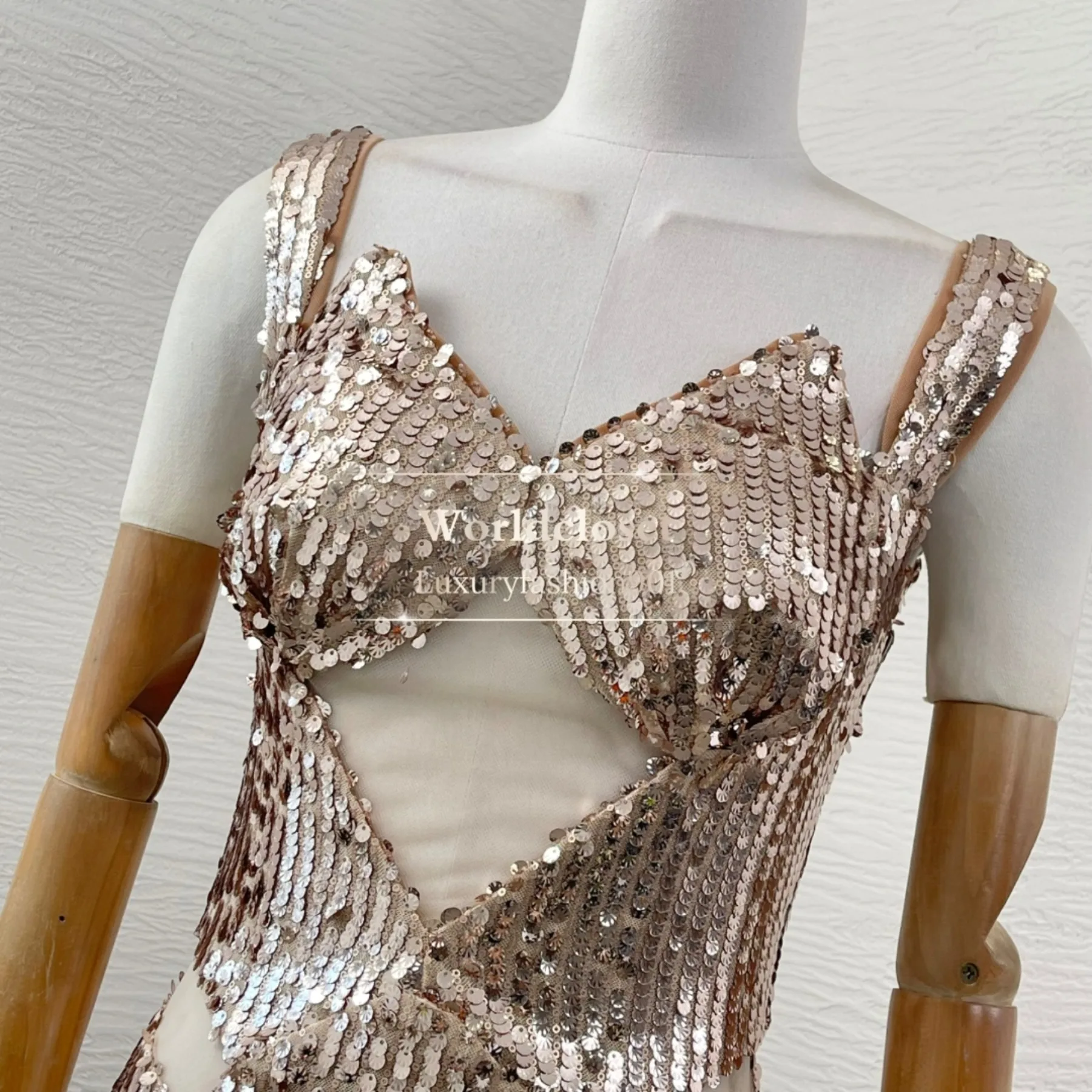 Abiti da sera maxi a coda di pesce a sirena Argento senza maniche con paillettes ritagliate