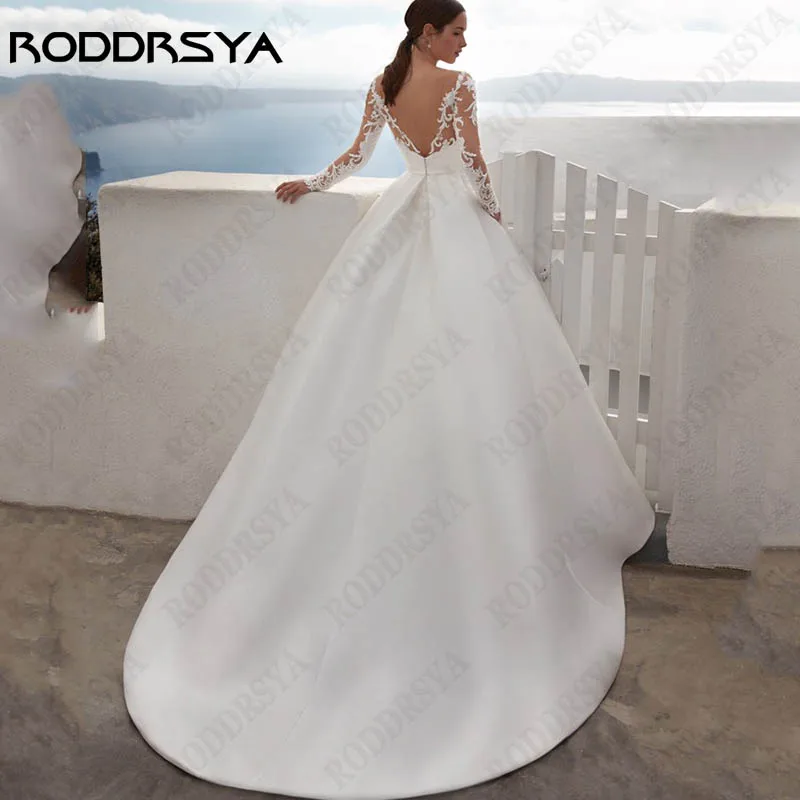 RODDRSYA Satin A-line Apliques Vestidos De Noiva Sexy V-Neck Backless Vestido De Noiva Para As Mulheres Manga Longa Robe De Mariée Custom Made Vestidos de noiva de cetim em linha A com apliques Vestido de noiva sexy co