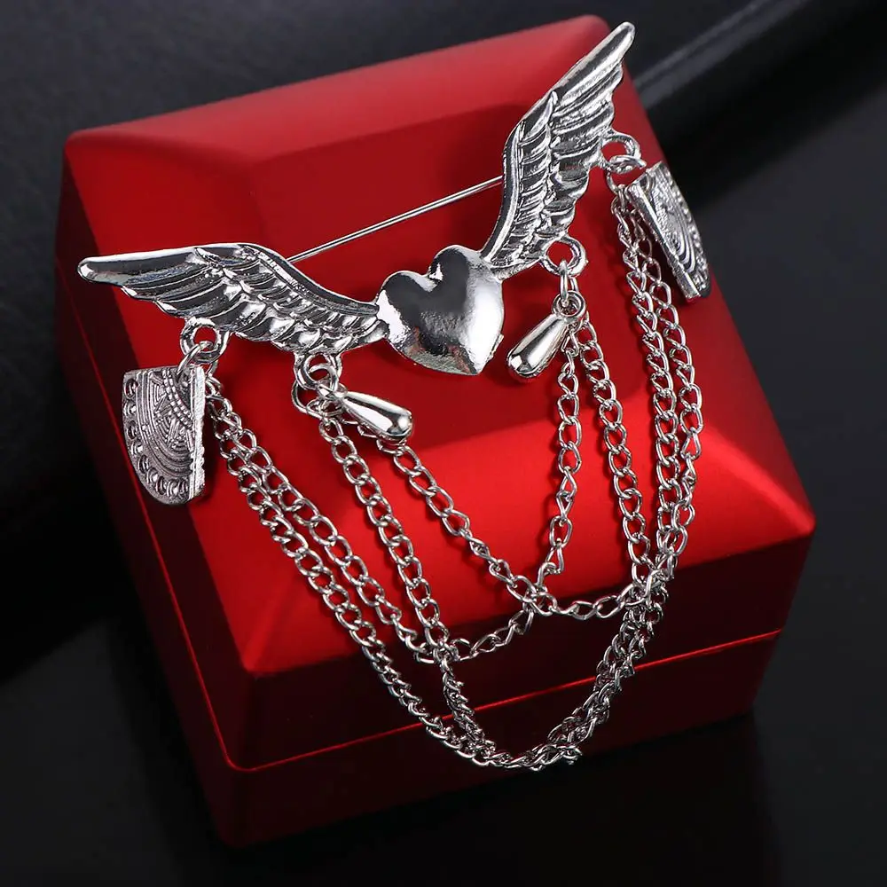 Vintage الرجال دعوى زاوية الجناح شرابة طويلة على شكل قلب الصدار دبابيس بروش دبابيس الإكسسوارات والمجوهرات