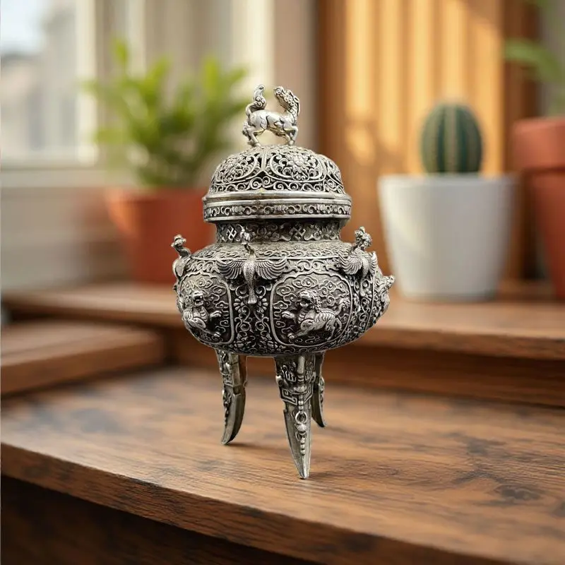 Antique- three-legged lion , indoor aromatherapy, small auspicious cloud Chinese-style hollow incense burner
